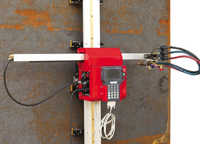 آلة القطع بالبلازما واللهب المغناطيسية المحمولة CNC العمودية