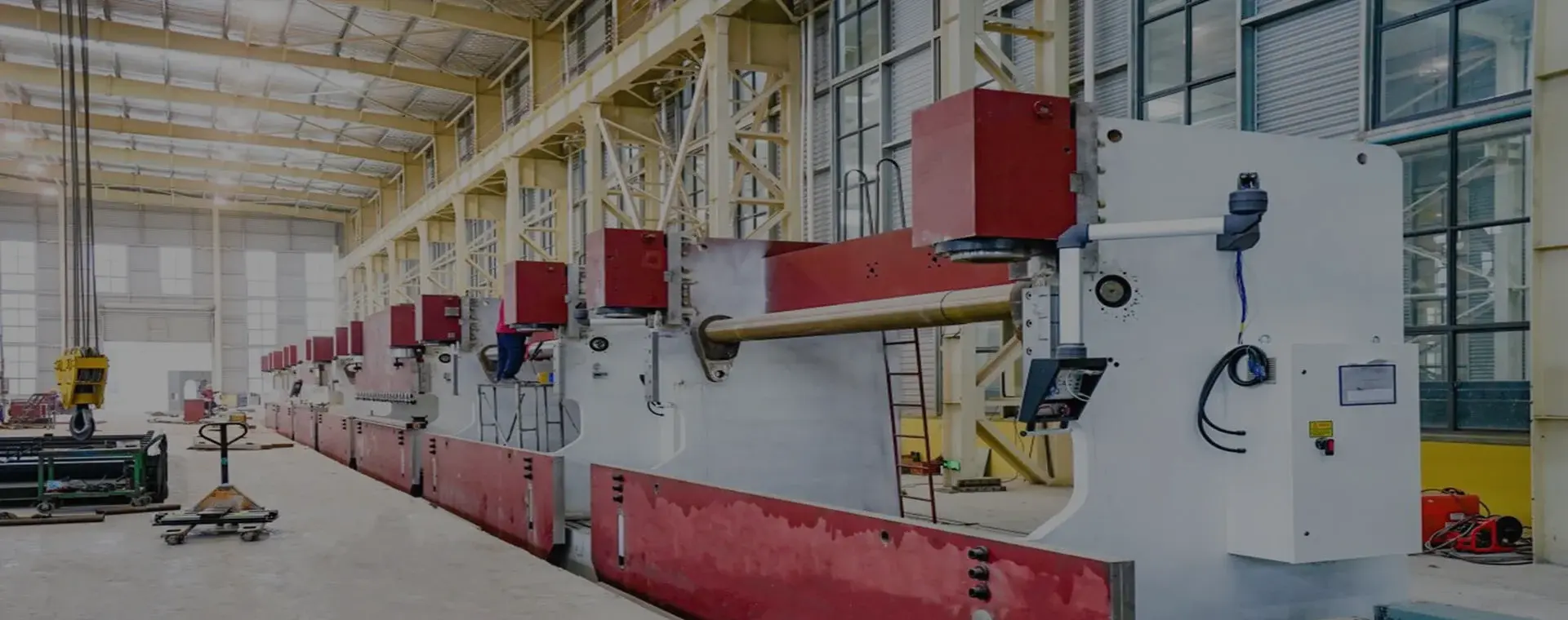 تطبيقات مكابس الضغط في دعامات أتباع الانحناء