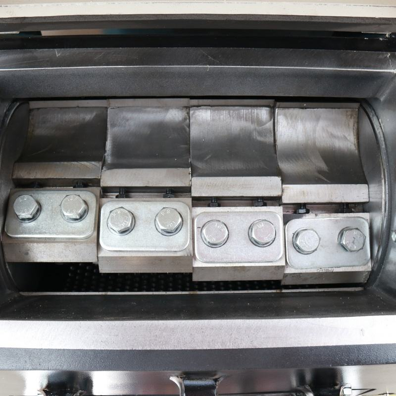 blades-3.png blades-3.png