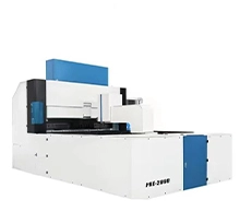 آلة ثني اللوحة